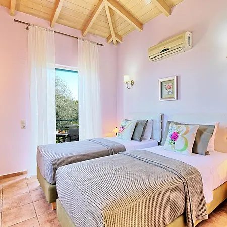 Belvedere Rosa Willa Tsoukaládhes